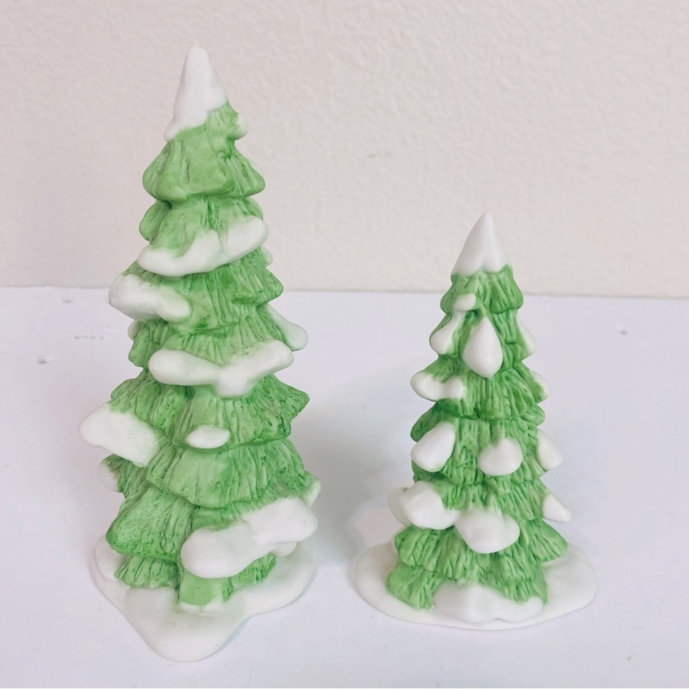 Set Of 2 Dept 56 Heritage Village Series Snow Flocked Pine Trees